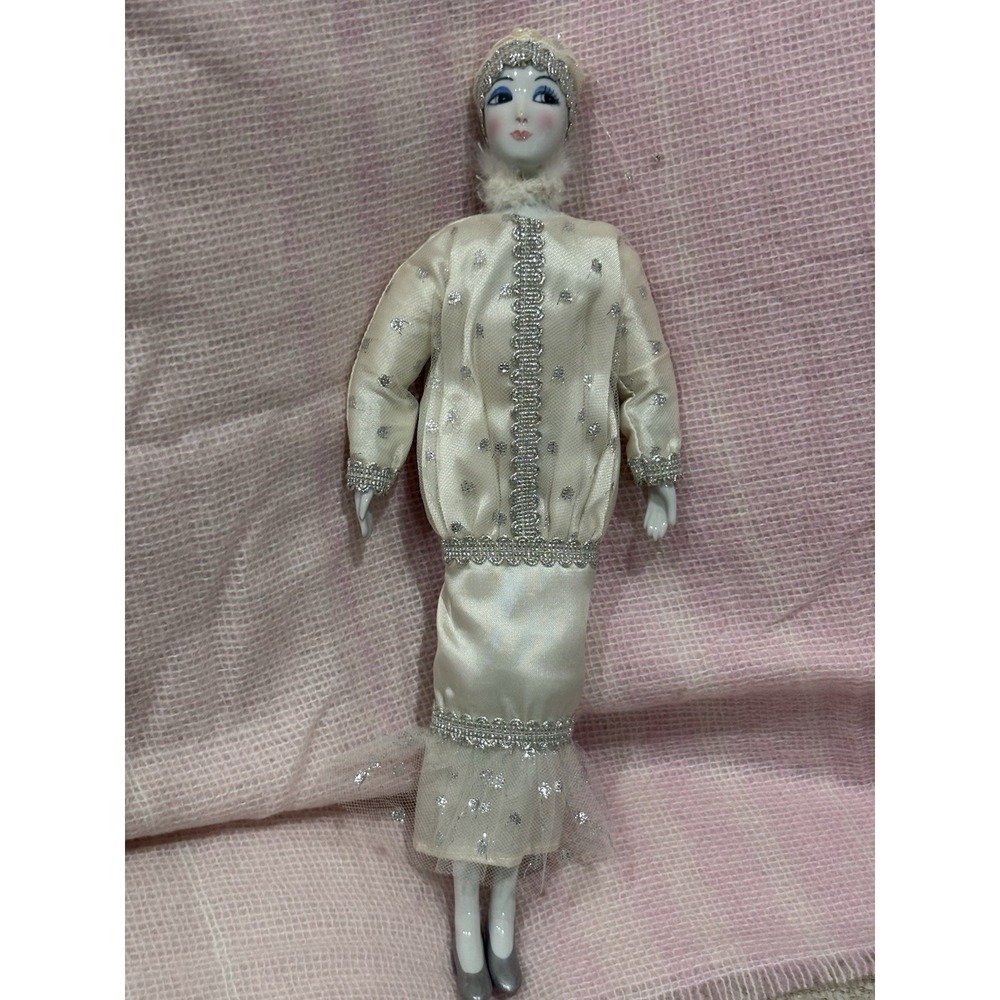 Vintage‎ Porcelain Doll Art Deco Style Flapper Dress Silver White 1920s Look